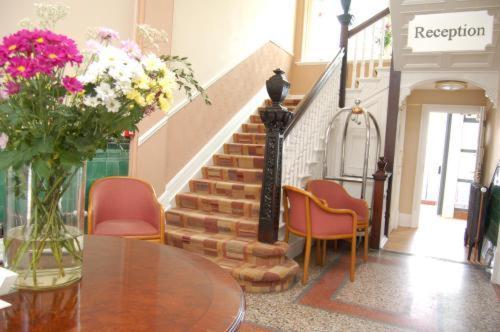 The Waterloo Hotel & Bistro Newport  Esterno foto